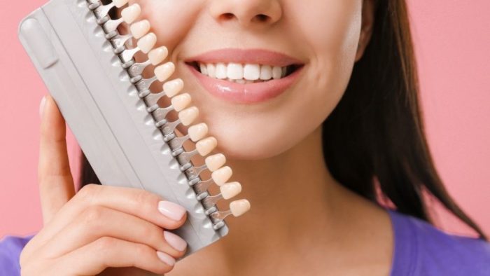What is the Difference Between a Dentist and a Periodontist?